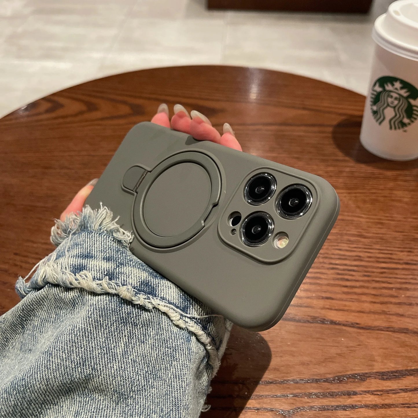 Liquid Magnetic Stand Phone case