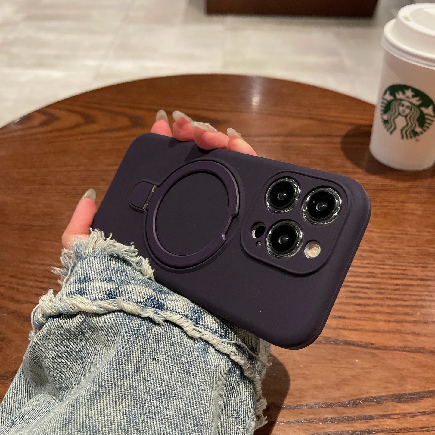 Liquid Magnetic Stand Phone case